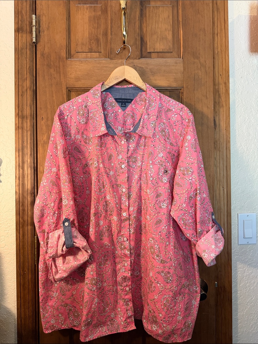 Women’s Pink Paisley Button-Up Shirt